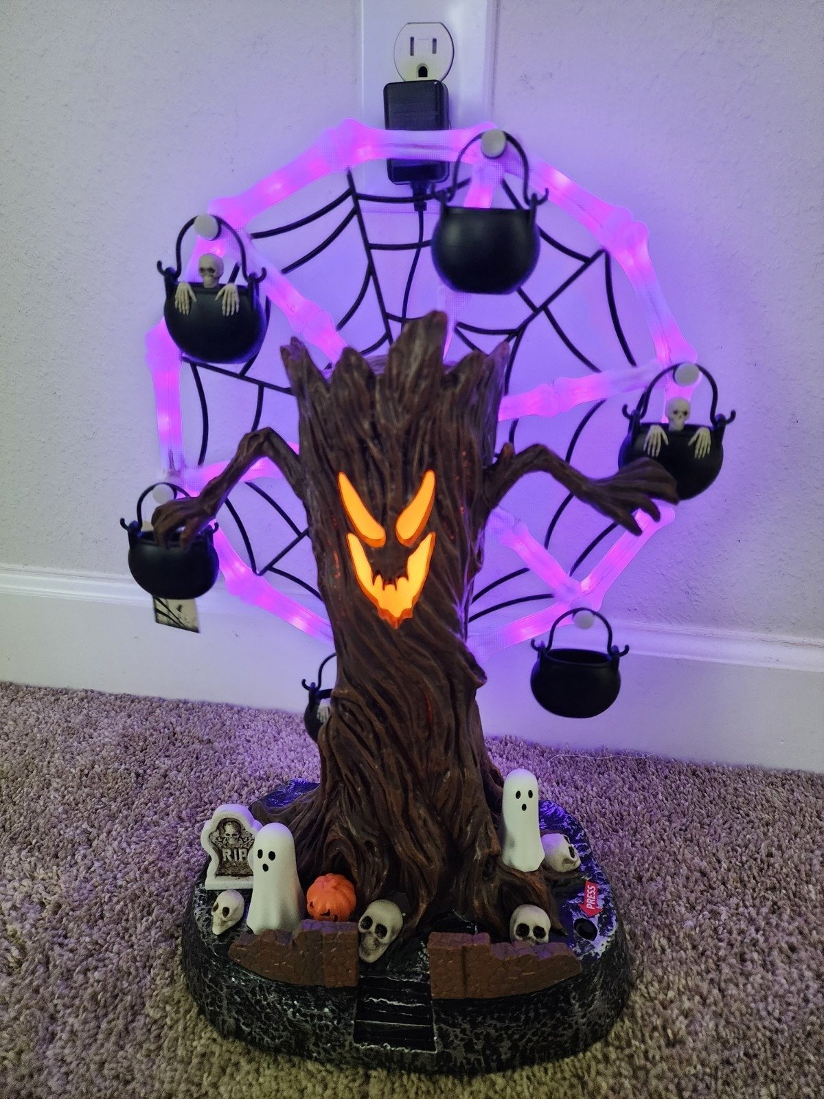 🎡 Animated Haunted Tree Ferris Wheel – Light & Sound Halloween Tabletop Decor