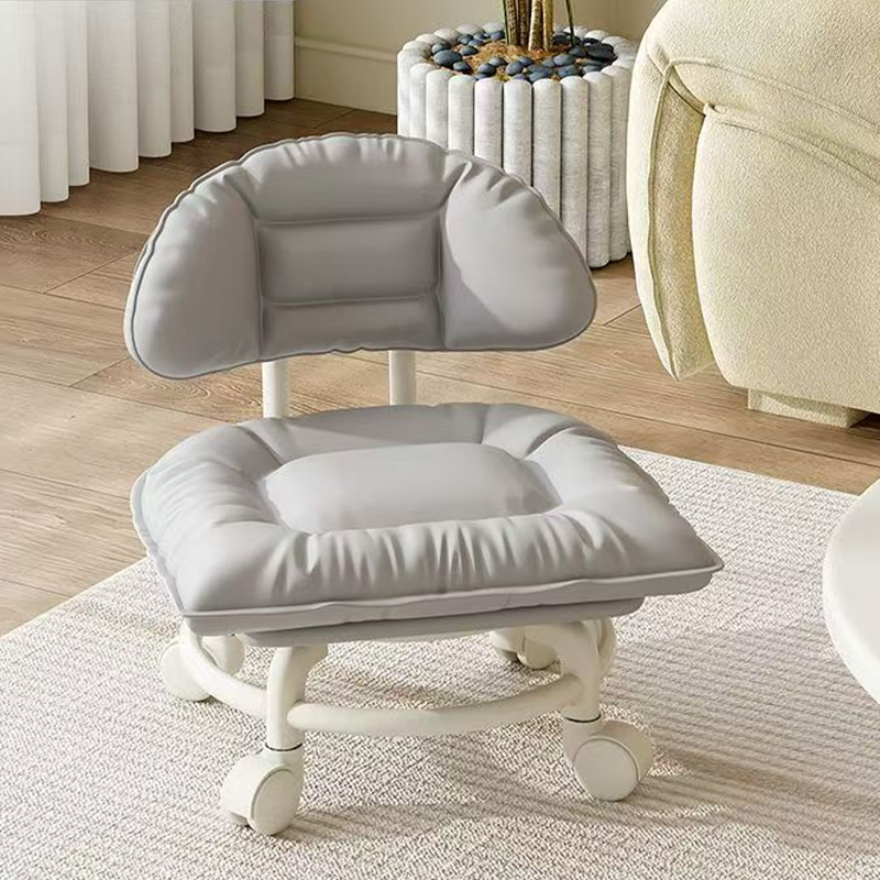 🪑 49% OFF NOW! ⏰ Rolling Low Stool with Backrest – Padded seat & silent casters – Perfect for workshops, garages or studios – comfortable and mobile 🛠️✨